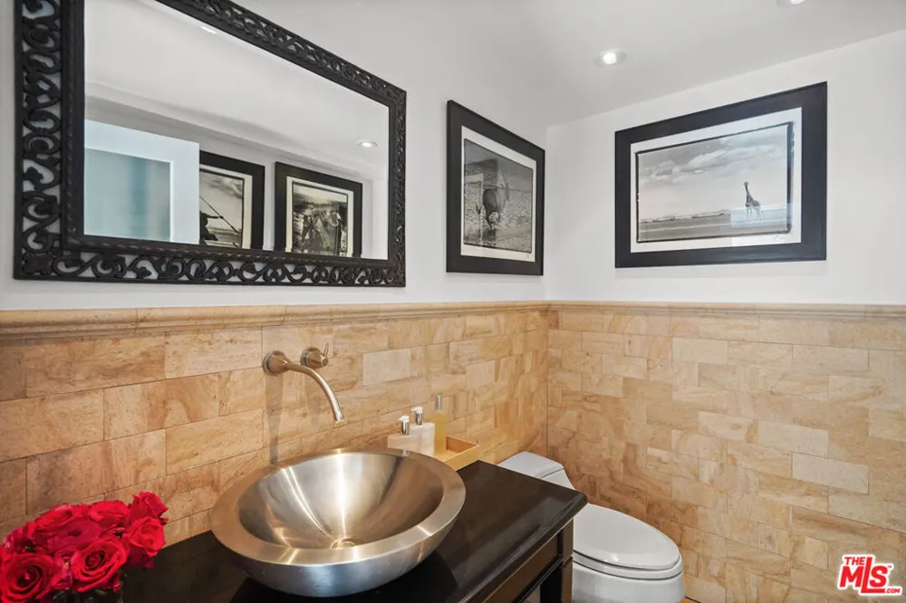 18101 COASTLINE DRIVE Malibu, CA 90265
