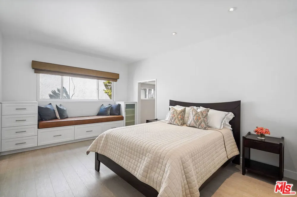 18101 COASTLINE DRIVE Malibu, CA 90265