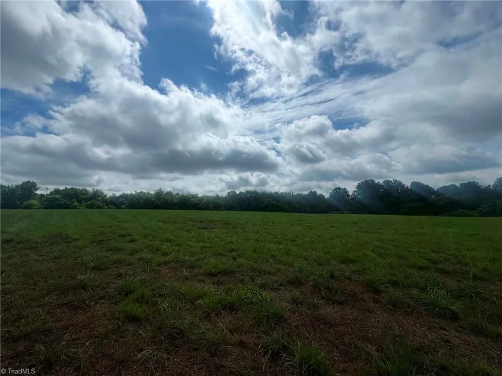 002 Poplar Springs Road Elkin, NC 28621
