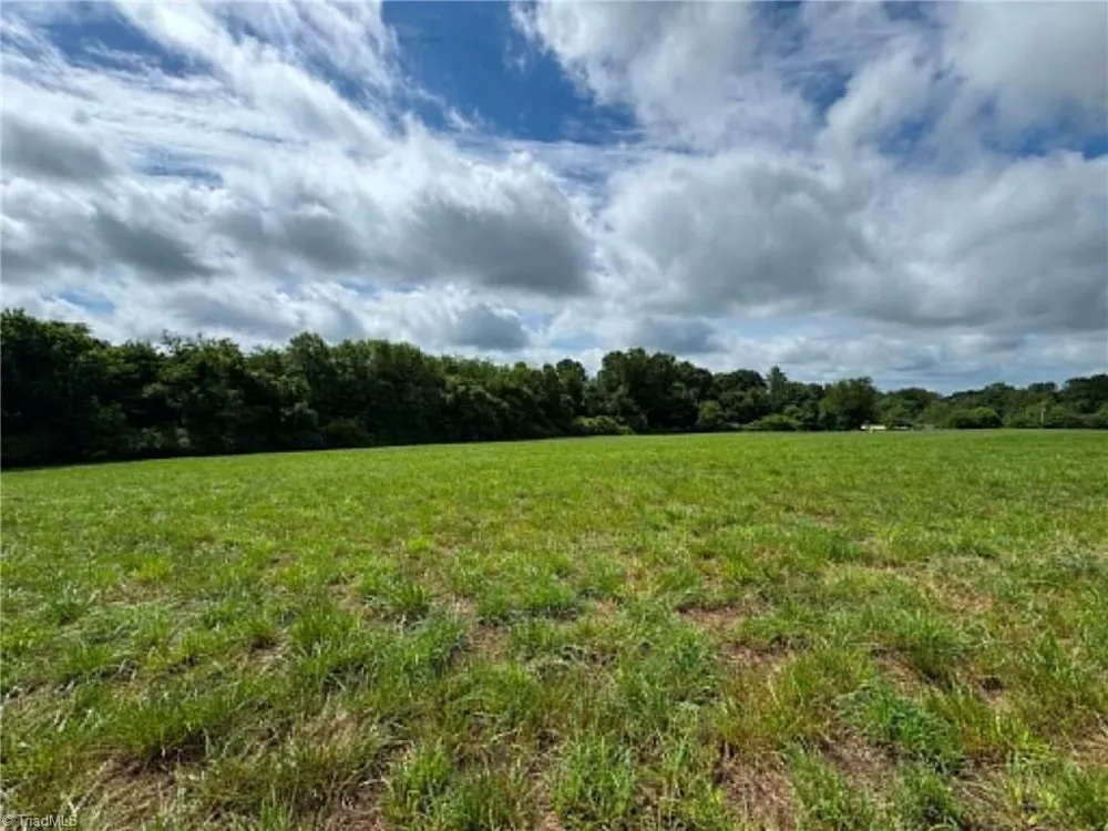 002 Poplar Springs Road Elkin, NC 28621