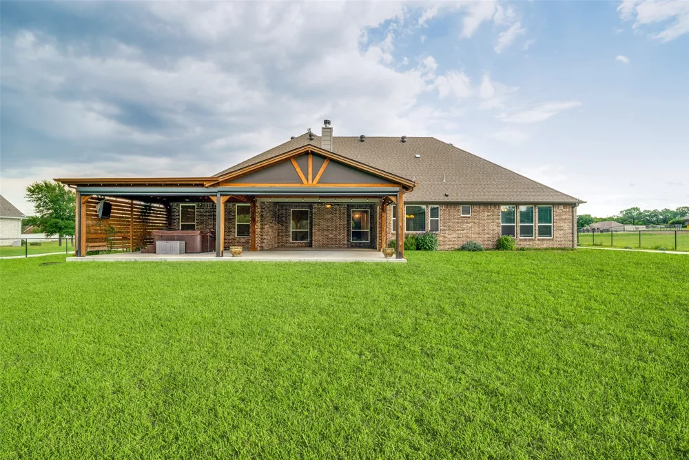 1013 Finney Drive Weatherford, TX 76085