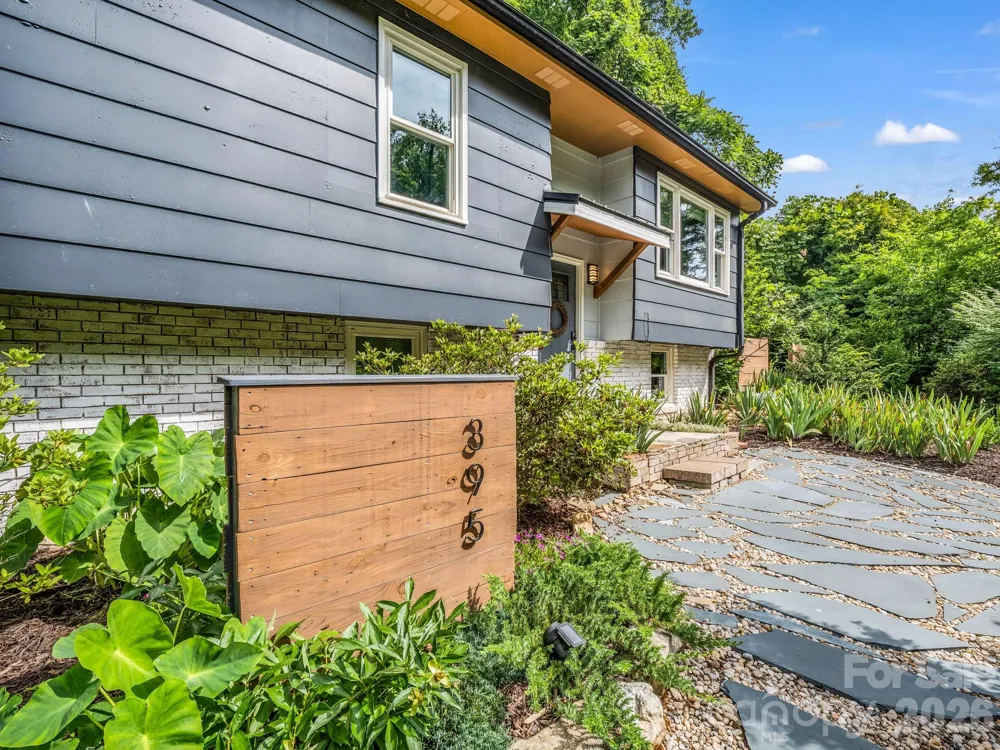 395 E Howard Street Tryon, NC 28782