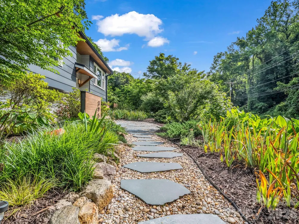 395 E Howard Street Tryon, NC 28782