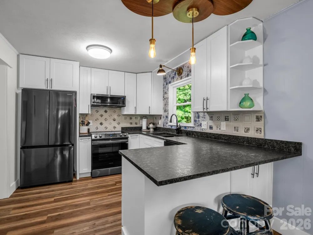 395 E Howard Street Tryon, NC 28782