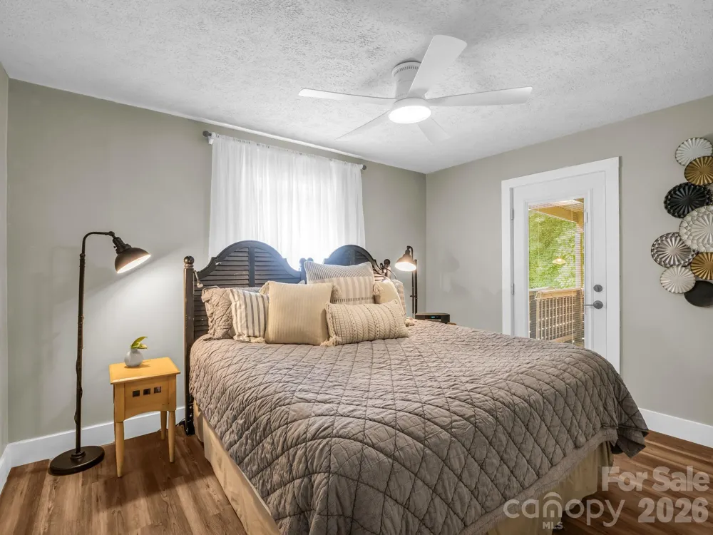 395 E Howard Street Tryon, NC 28782