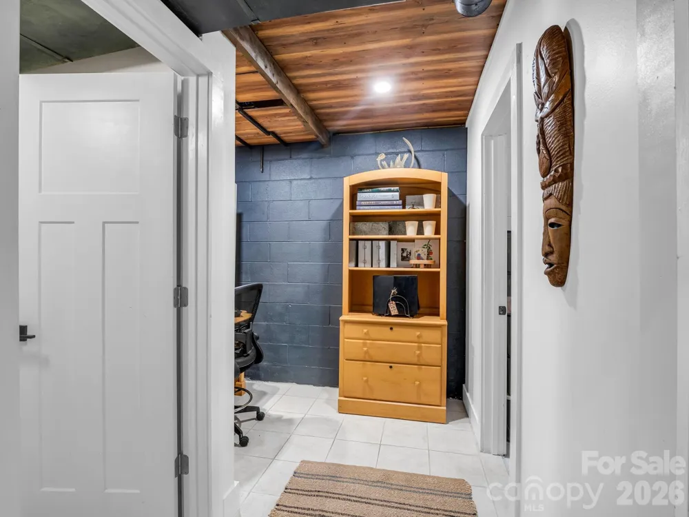 395 E Howard Street Tryon, NC 28782