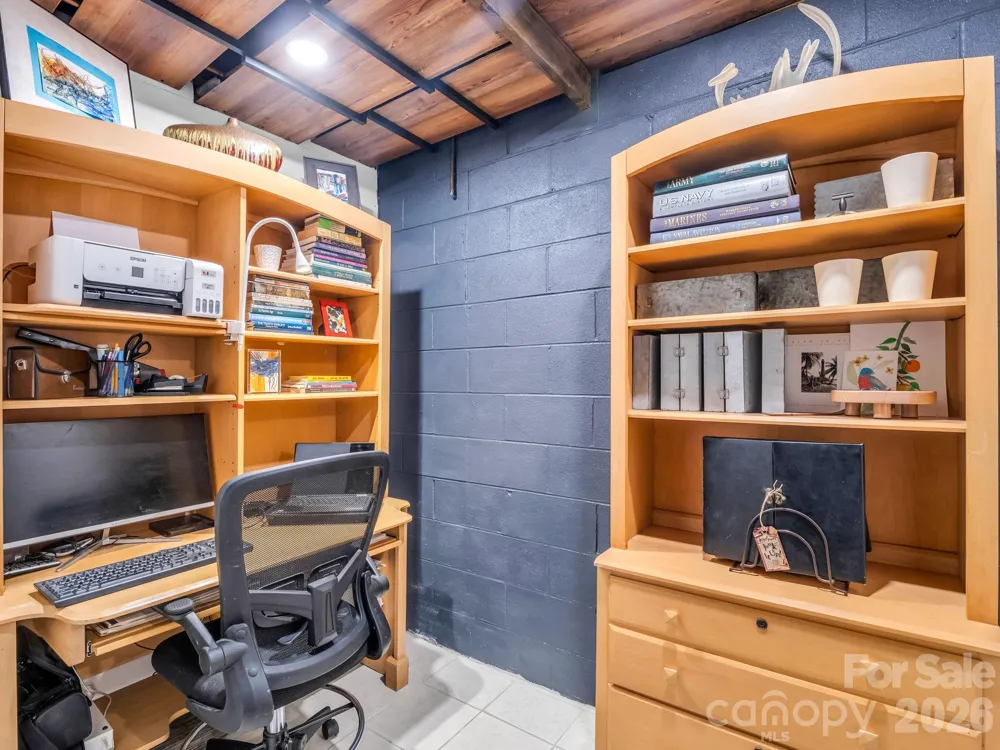 395 E Howard Street Tryon, NC 28782