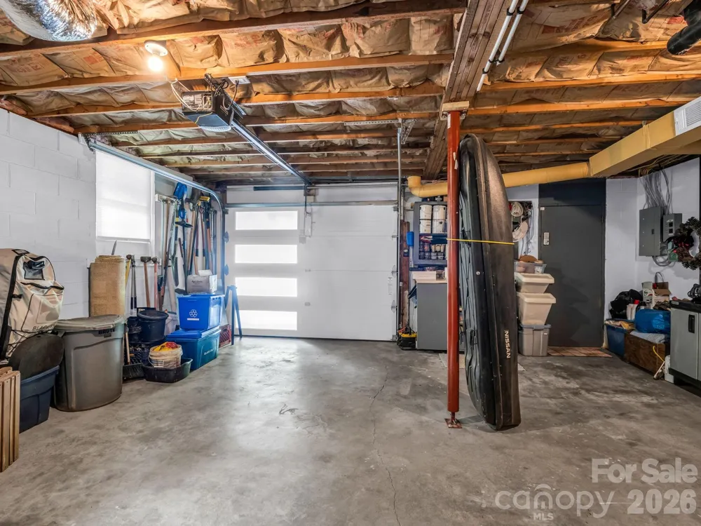395 E Howard Street Tryon, NC 28782