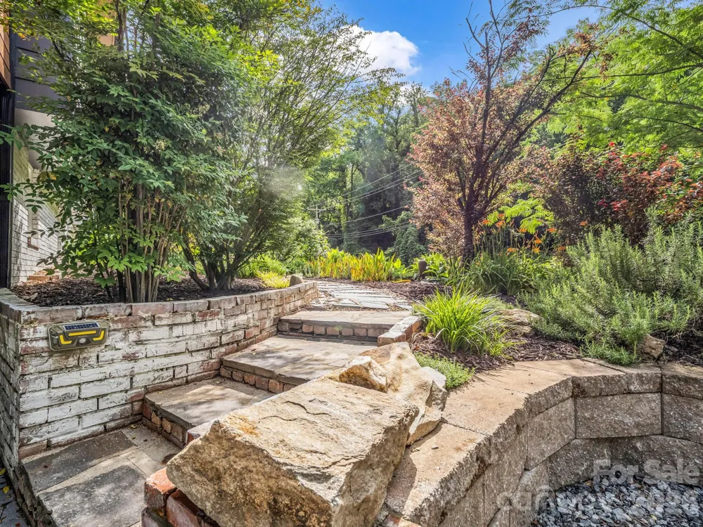 395 E Howard Street Tryon, NC 28782