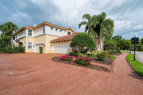 9453 NE DISCOVERY TERRACE #201C