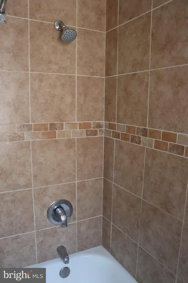 1861 CHESTNUT AVENUE Trenton, NJ 08611
