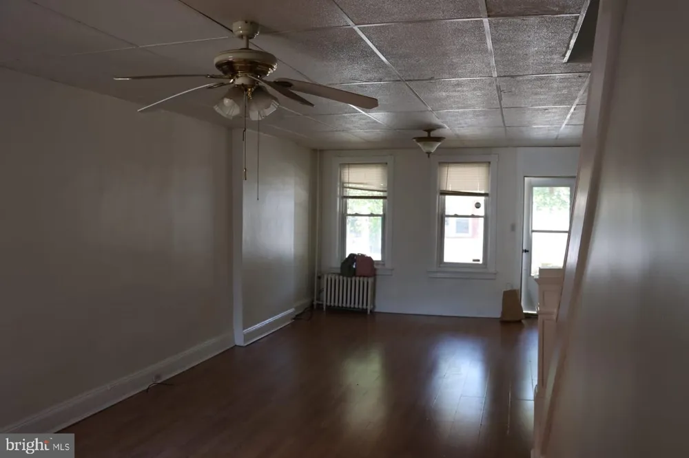 1861 CHESTNUT AVENUE Trenton, NJ 08611