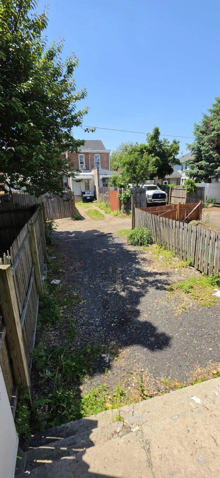 1861 CHESTNUT AVENUE Trenton, NJ 08611
