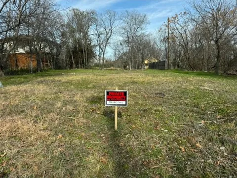 1625 E Leuda Street