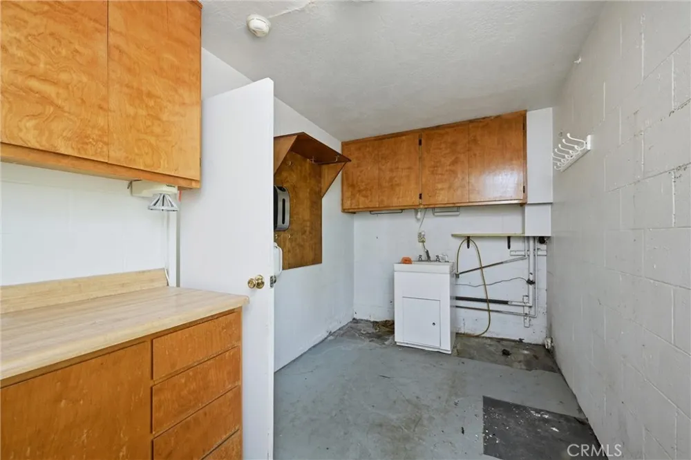 2765 Howard Lakeport, CA 95453