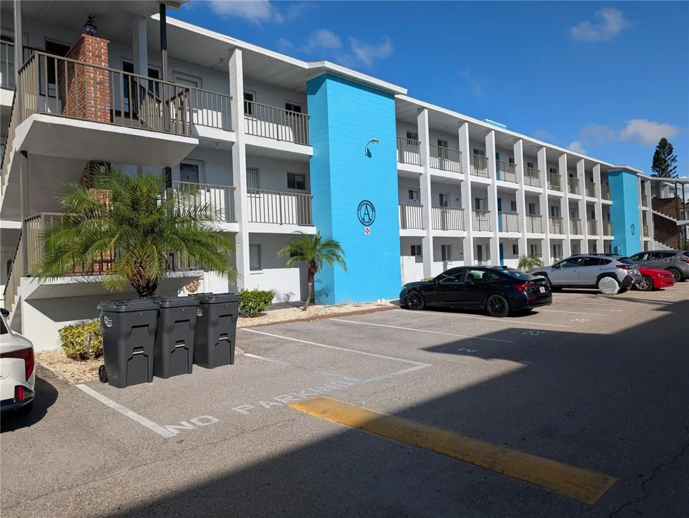 5922 GARDEN LANE #A31 Bradenton, FL 34207