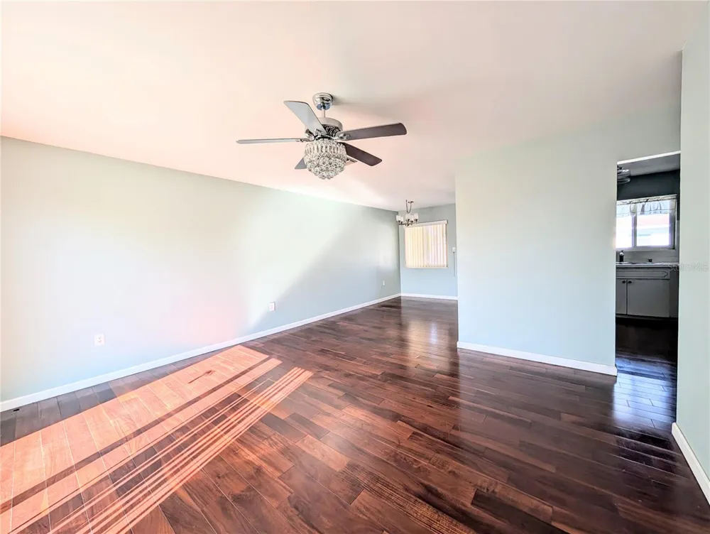 5922 GARDEN LANE #A31 Bradenton, FL 34207