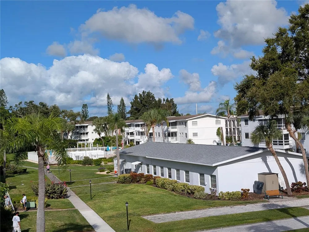 5922 GARDEN LANE #A31 Bradenton, FL 34207