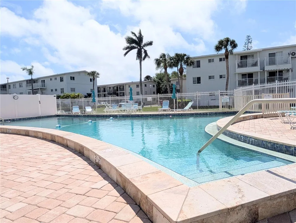 5922 GARDEN LANE #A31 Bradenton, FL 34207