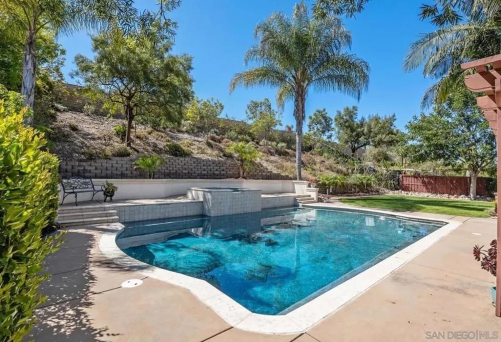 15541 Pinehurst Pl. San Diego, CA 92131