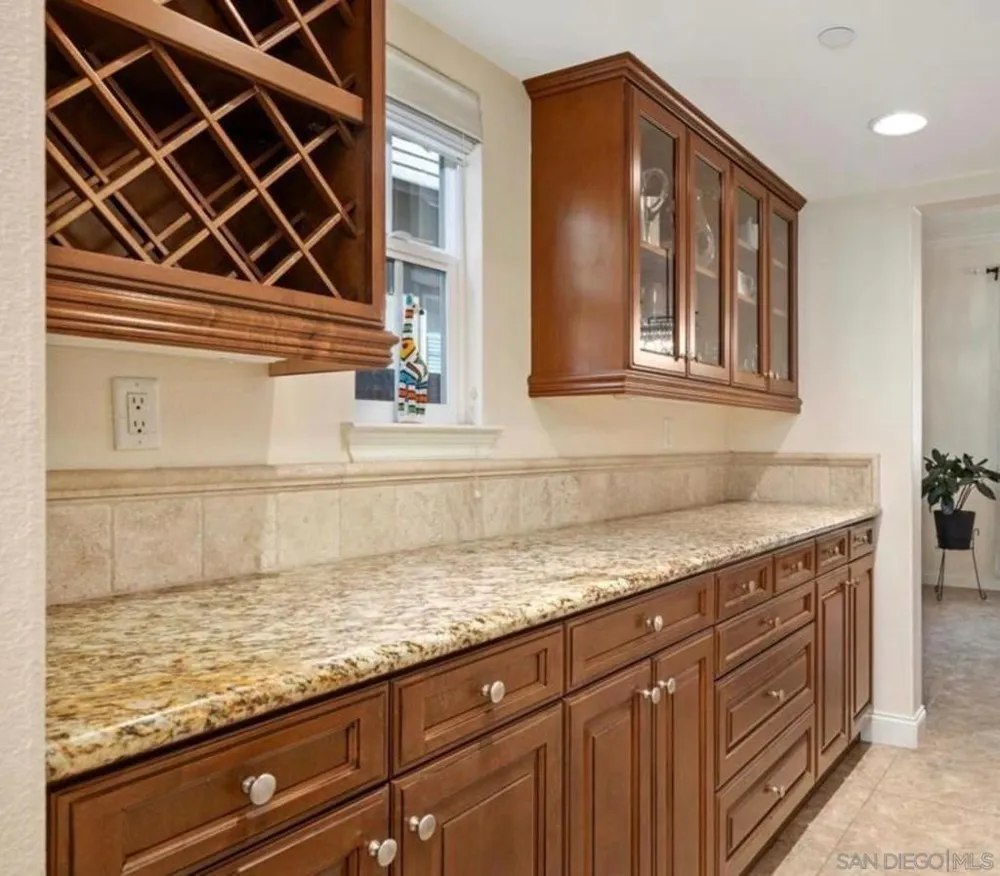 15541 Pinehurst Pl. San Diego, CA 92131