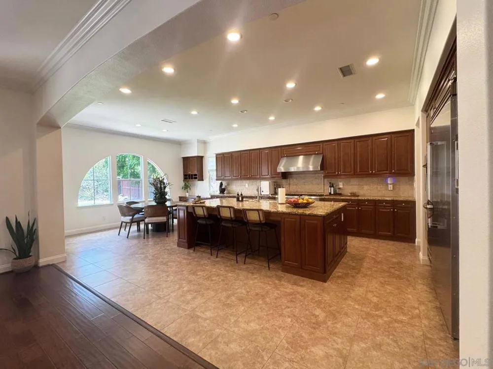 15541 Pinehurst Pl. San Diego, CA 92131