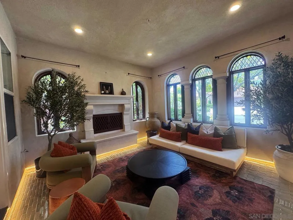 15541 Pinehurst Pl. San Diego, CA 92131