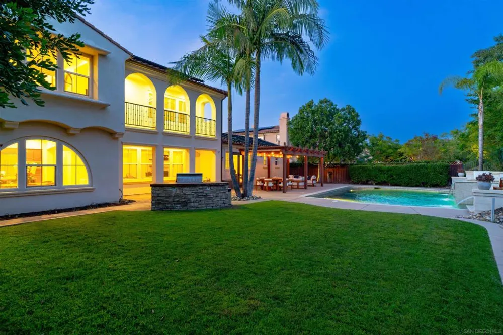 15541 Pinehurst Pl. San Diego, CA 92131