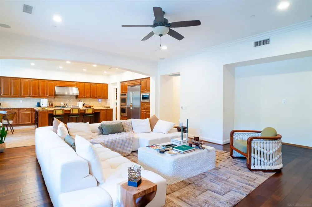 15541 Pinehurst Pl. San Diego, CA 92131