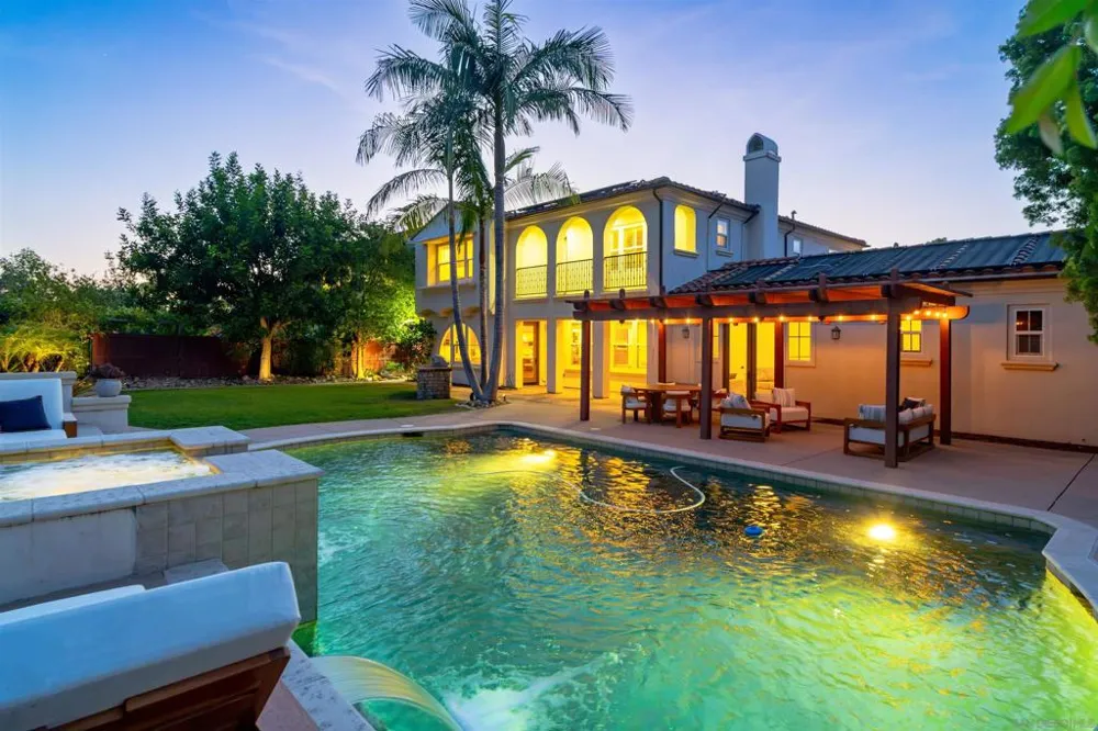 15541 Pinehurst Pl. San Diego, CA 92131