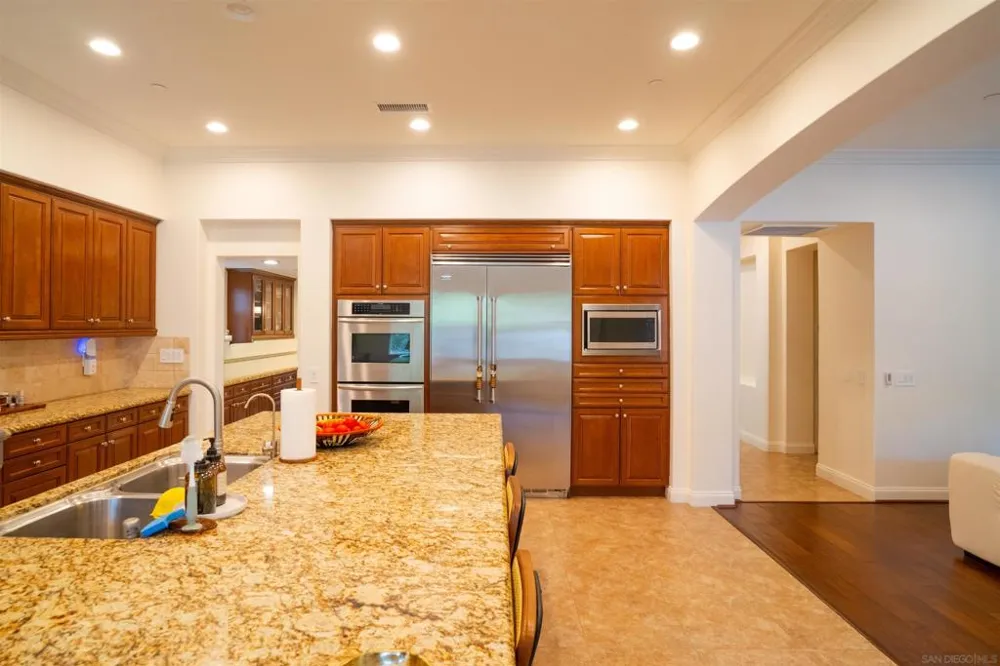 15541 Pinehurst Pl. San Diego, CA 92131