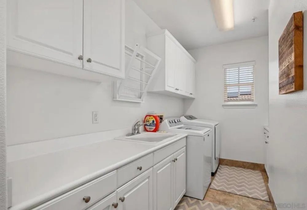 15541 Pinehurst Pl. San Diego, CA 92131