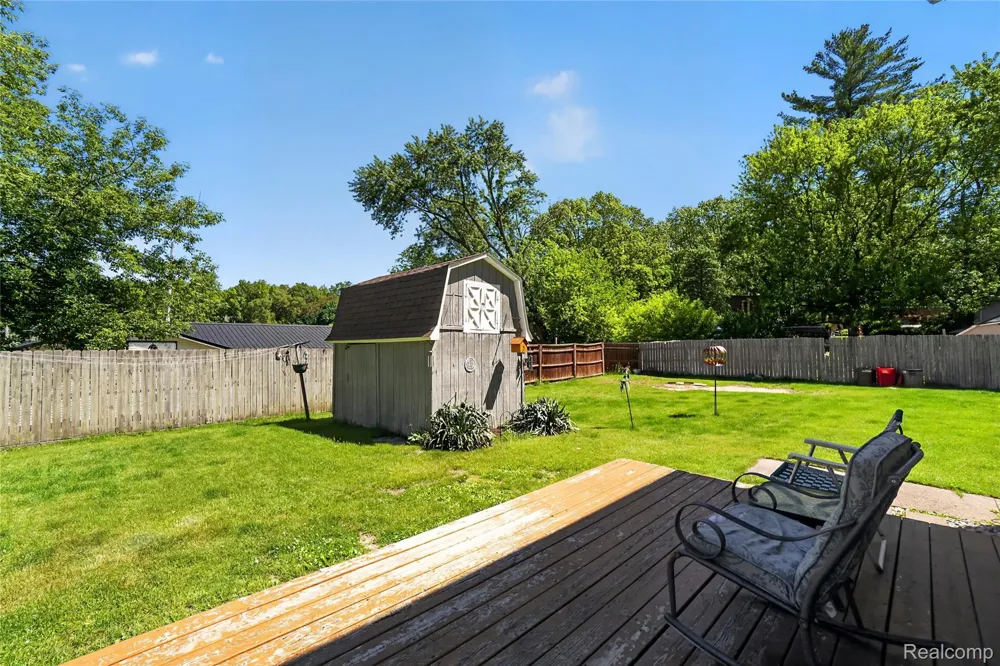 7166 Alpine Drive Argentine Township, MI 48451