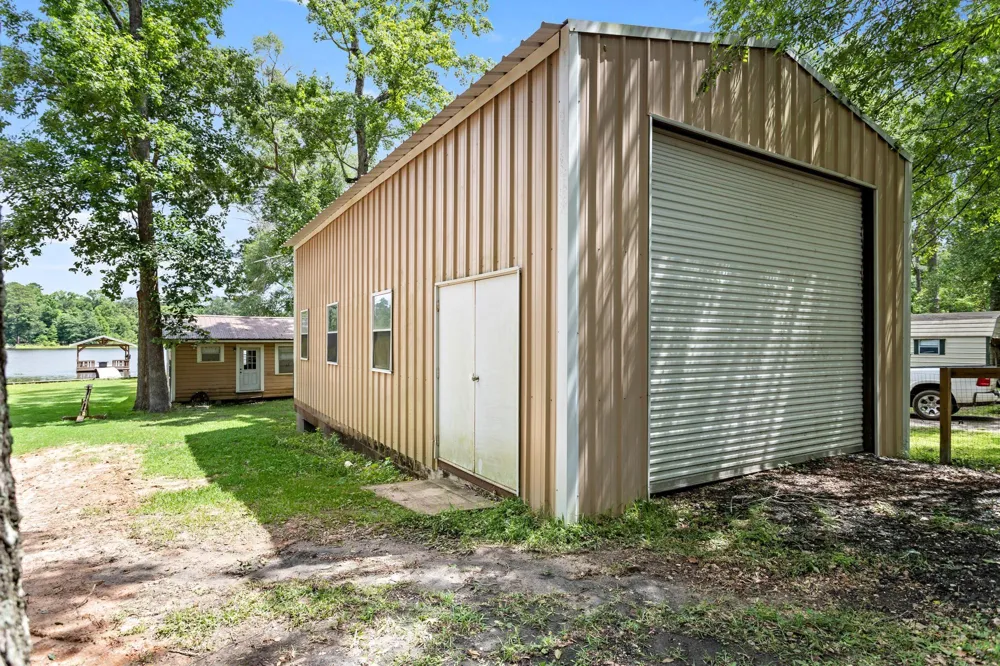 447 County Road 3150 Colmesneil, TX 75938