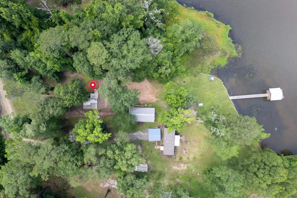 447 County Road 3150 Colmesneil, TX 75938