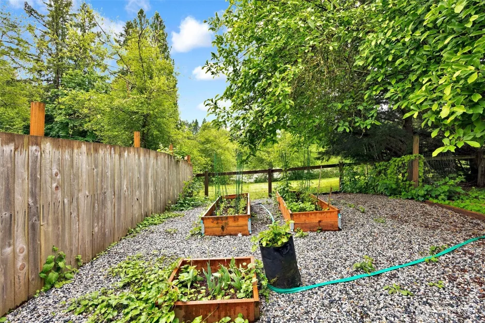 31325 NE 106th Street Carnation, WA 98014