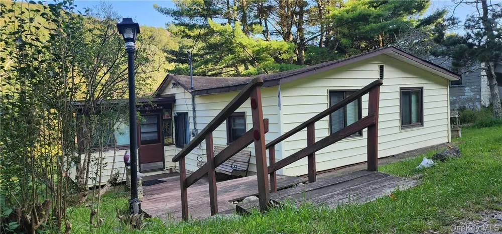 32 Brookside Drive Neversink, NY 12788