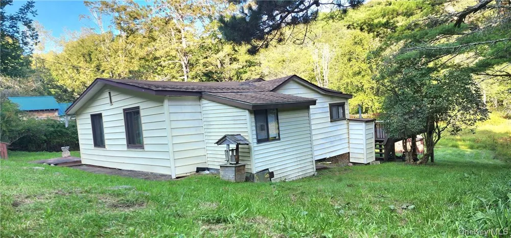 32 Brookside Drive Neversink, NY 12788