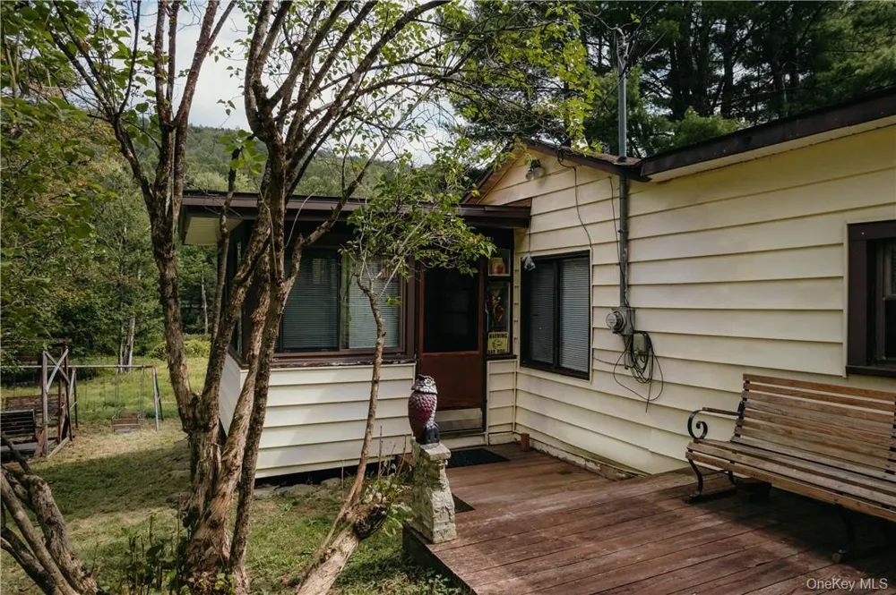 32 Brookside Drive Neversink, NY 12788