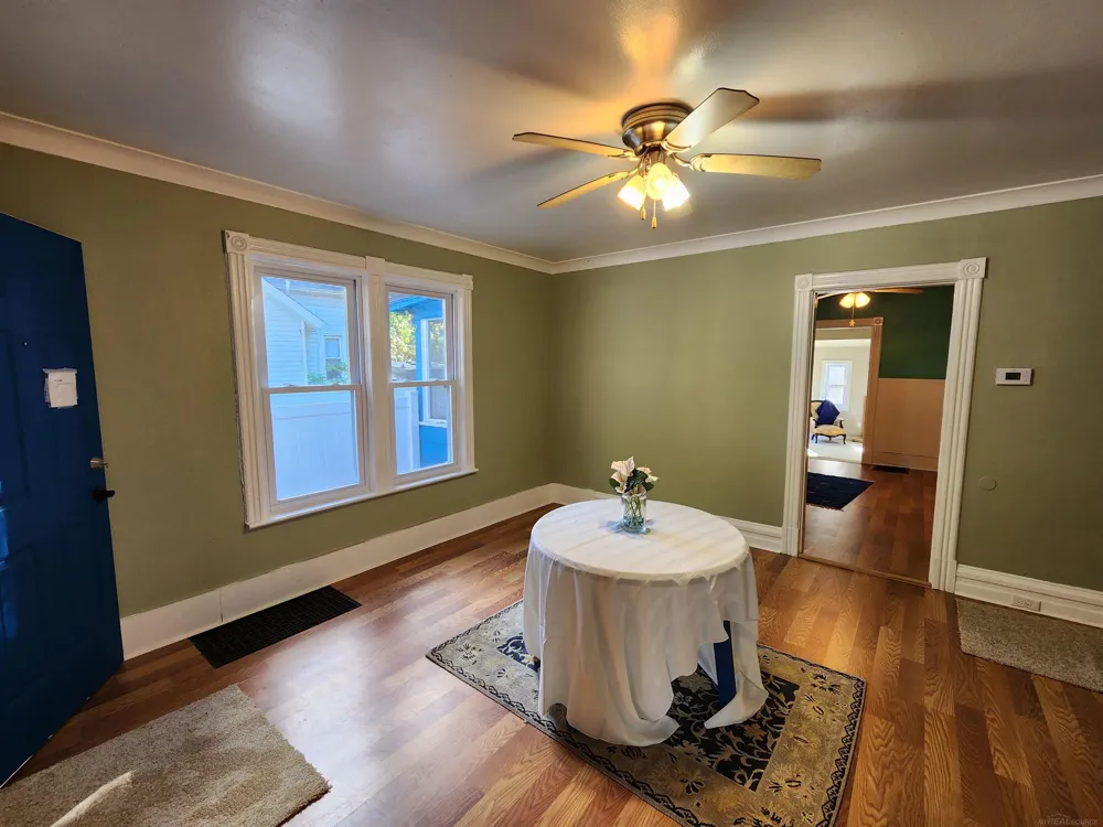 77 Hubbard Street Mt Clemens City, MI 48043