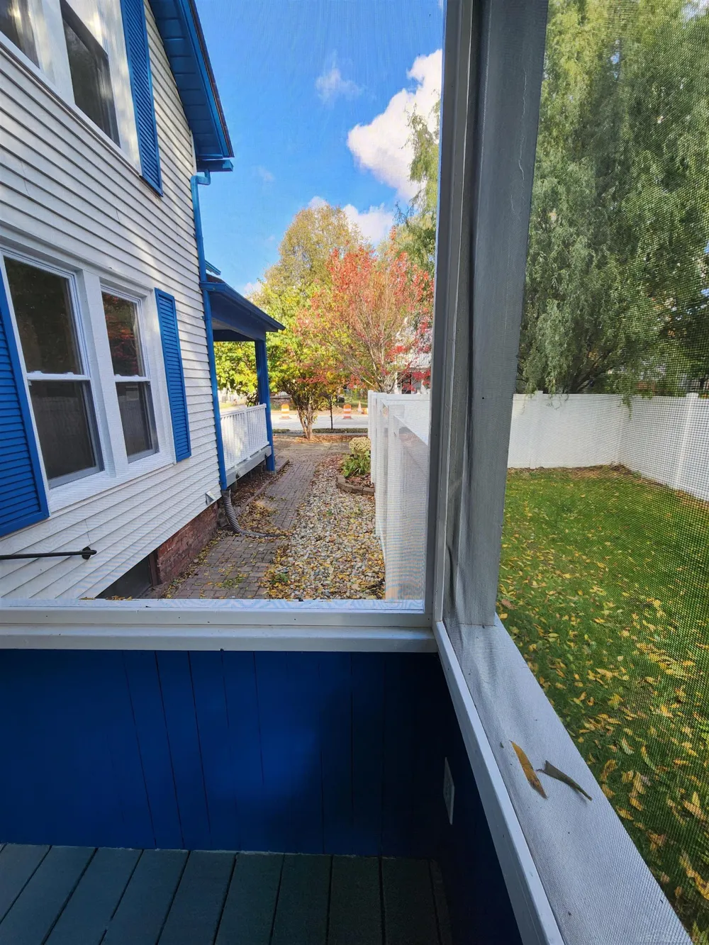 77 Hubbard Street Mt Clemens City, MI 48043