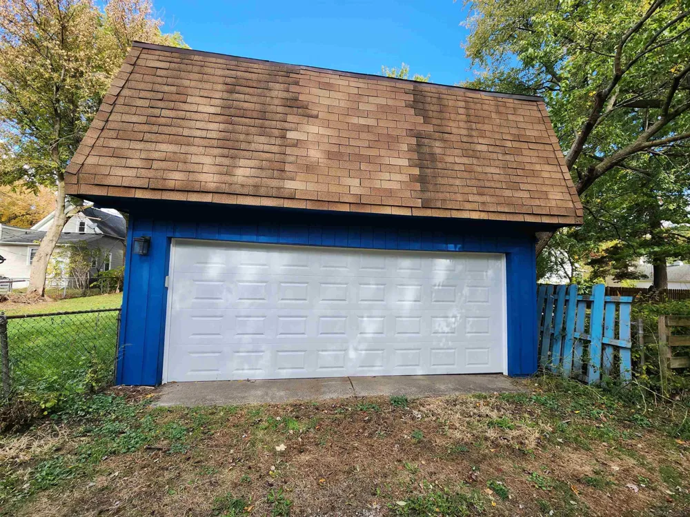 77 Hubbard Street Mt Clemens City, MI 48043