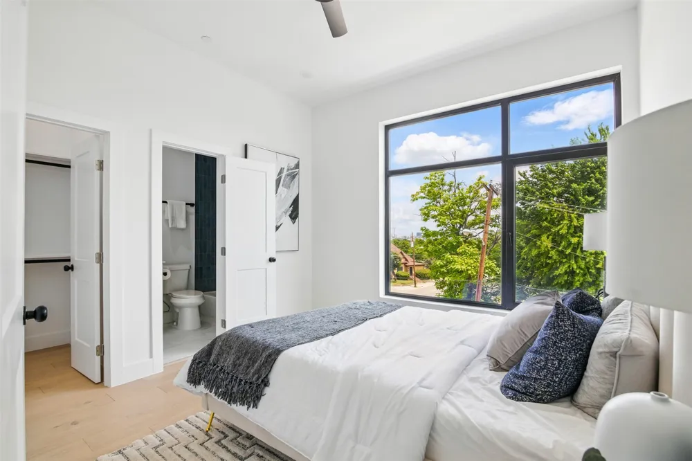 430 E 8th #201 Dallas, TX 75203