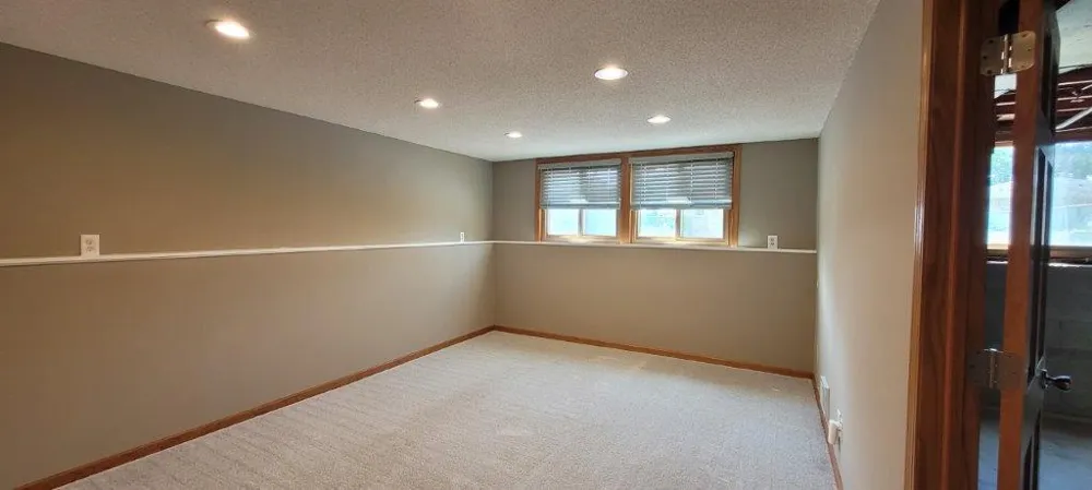 8496 Harkness Road S Cottage Grove, MN 55016