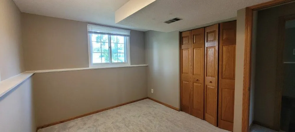 8496 Harkness Road S Cottage Grove, MN 55016