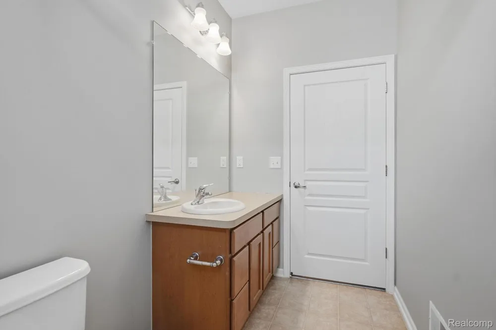 9370 Sand Hill Drive Grand Blanc Charter Township, MI 48439