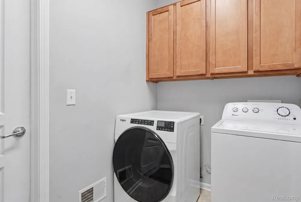 9370 Sand Hill Drive Grand Blanc Charter Township, MI 48439