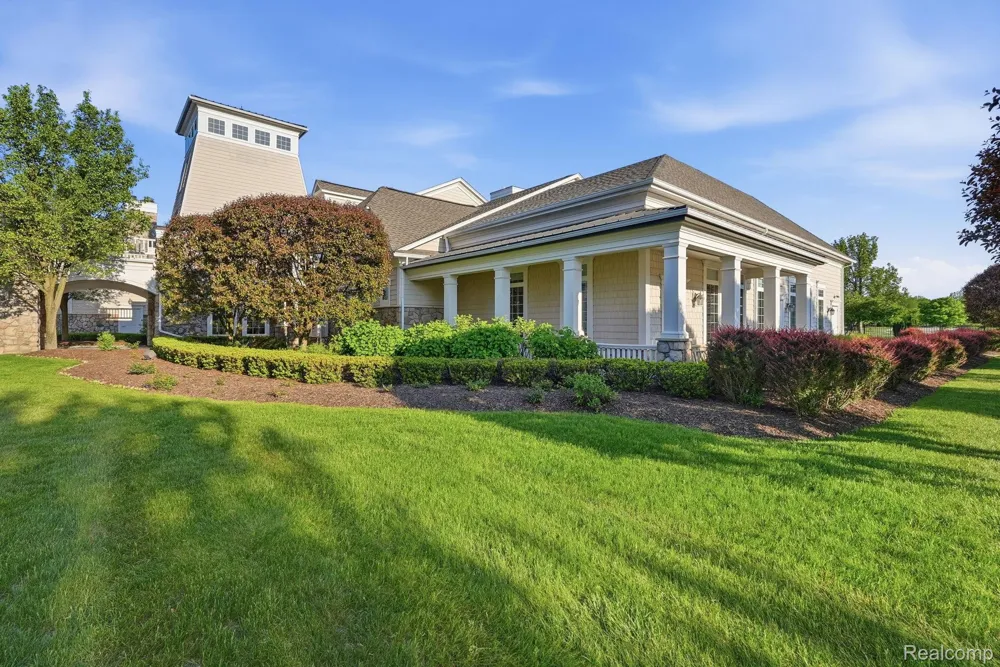 9370 Sand Hill Drive Grand Blanc Charter Township, MI 48439