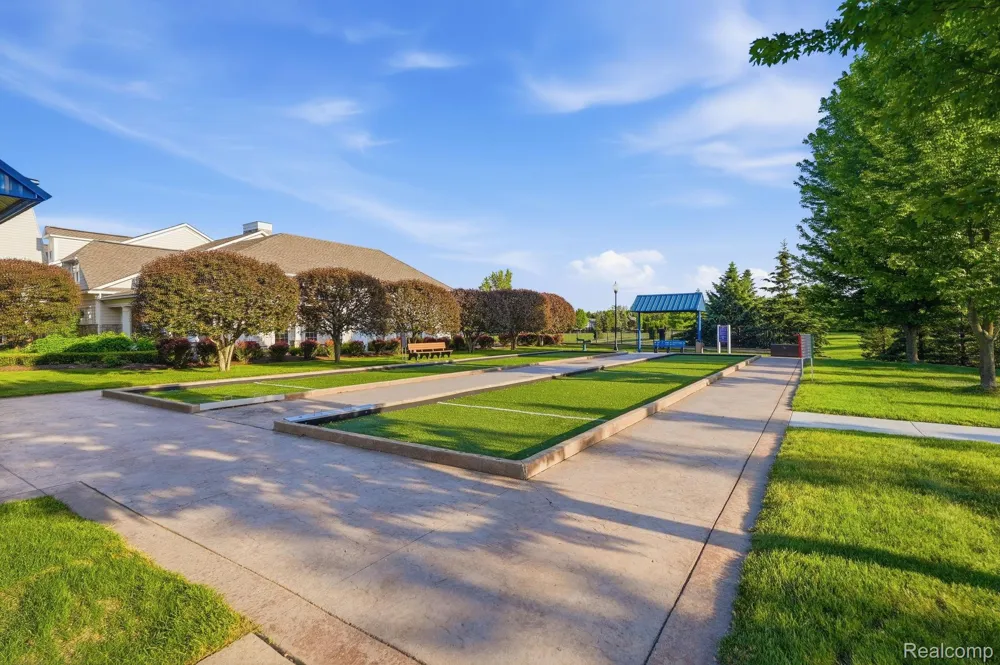 9370 Sand Hill Drive Grand Blanc Charter Township, MI 48439