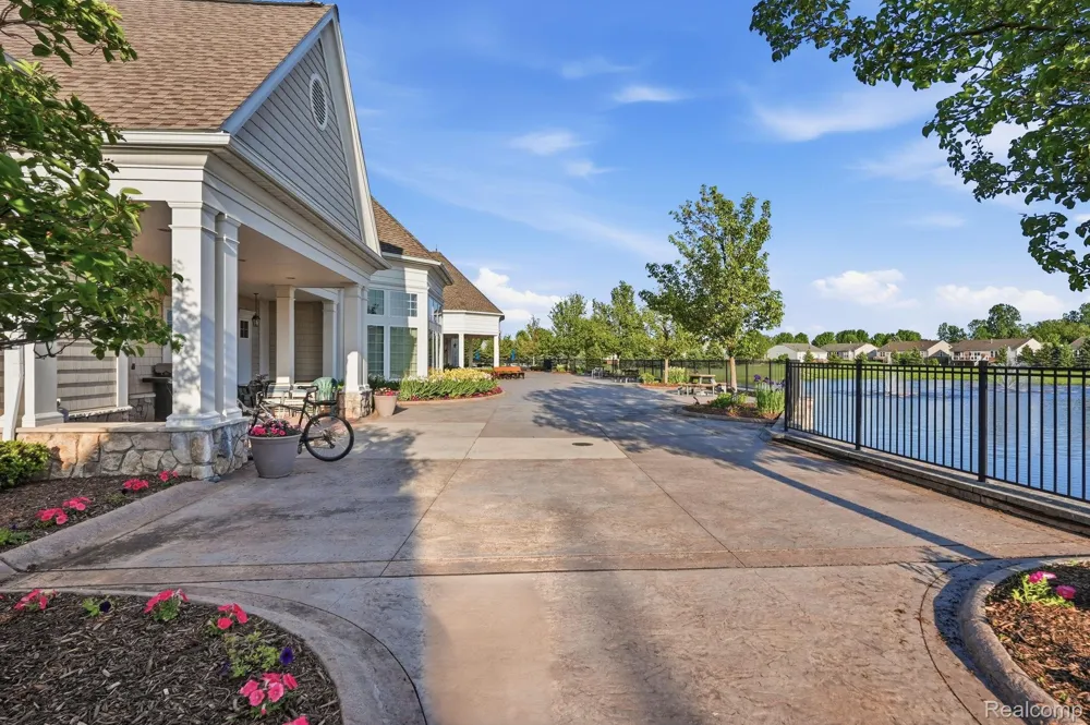 9370 Sand Hill Drive Grand Blanc Charter Township, MI 48439